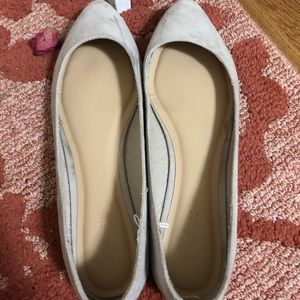 CREAM COLORED FLATS